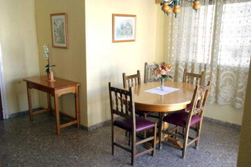 Apartaments Ar Easy Borodin โยเรตเดมาร์ ภายนอก รูปภาพ