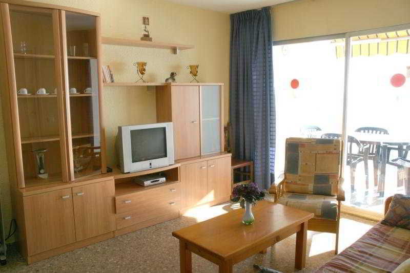 Apartaments Ar Easy Borodin โยเรตเดมาร์ ภายนอก รูปภาพ