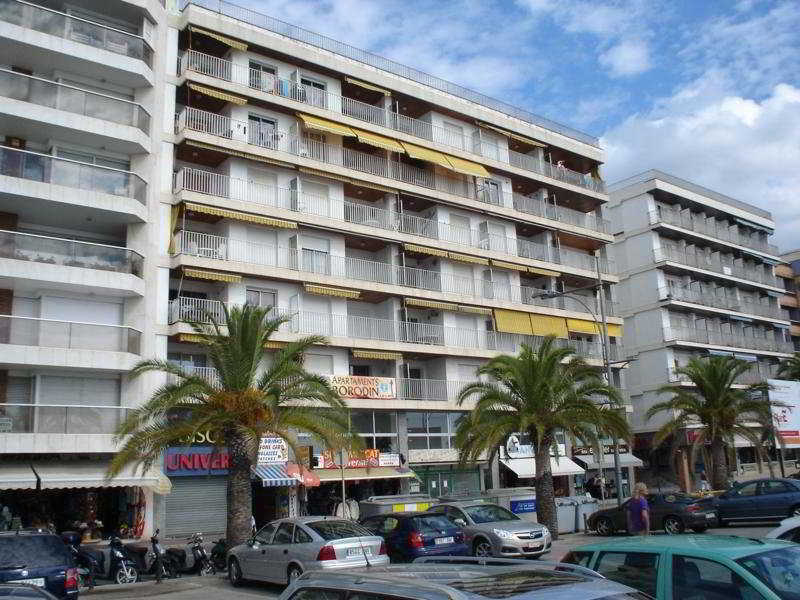 Apartaments Ar Easy Borodin โยเรตเดมาร์ ภายนอก รูปภาพ
