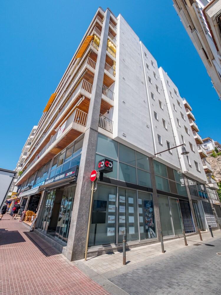 Apartaments Ar Easy Borodin โยเรตเดมาร์ ภายนอก รูปภาพ